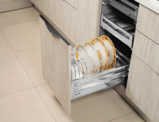 Kitchen drawer with plate rack – product photography